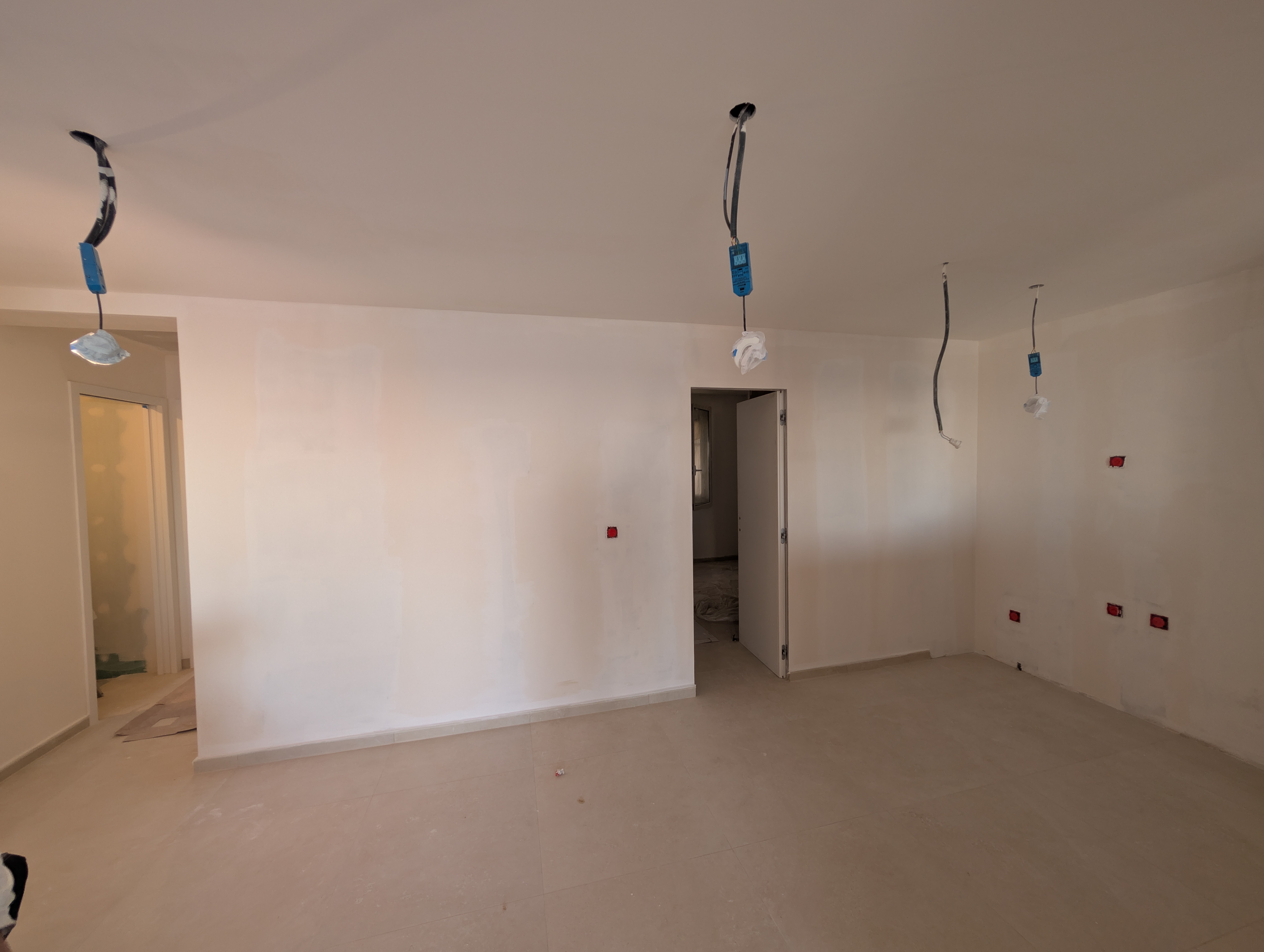 Avant — chantier construction